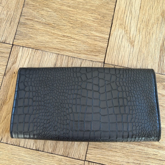 Croc clutch - Picture 6 of 6
